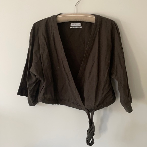 Plunge crop top with tie up - Picture 1 of 2